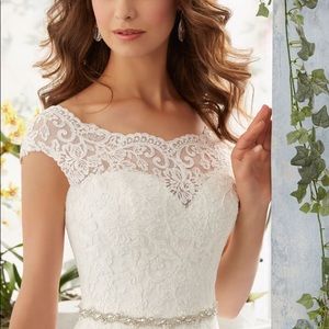 Mori Lee wedding dress and veil for sale. **NWT**